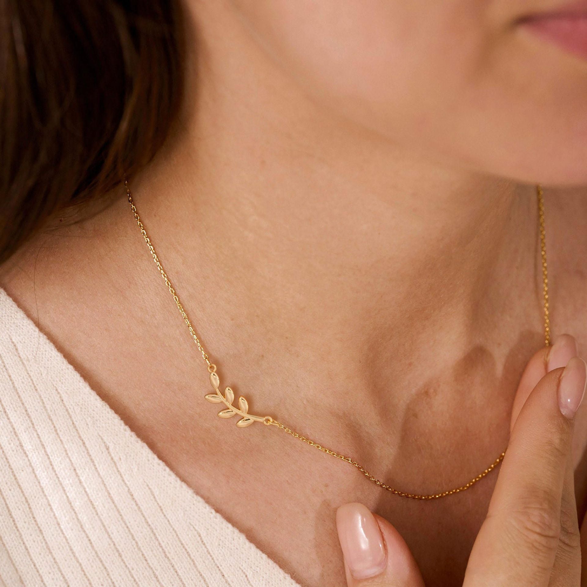 Zircon Crown Pendant Necklace
