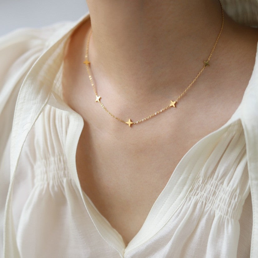 Twin Choker Simple And Compact Necklace
