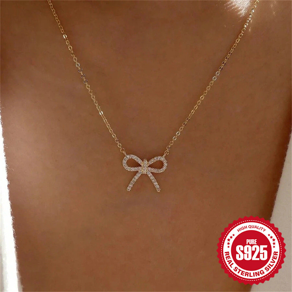 Bow Necklace