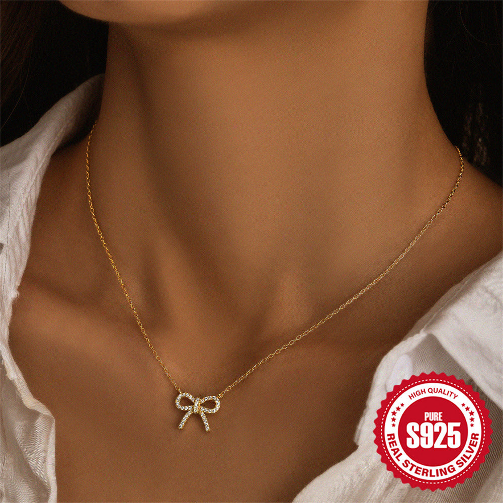 Bow Necklace